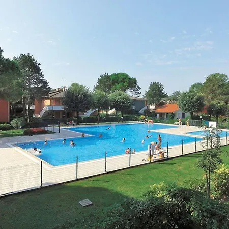 With Shared Pools * Bibione