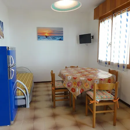 Vila With Shared Pools *