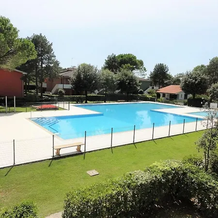 Villa With Shared Pools *