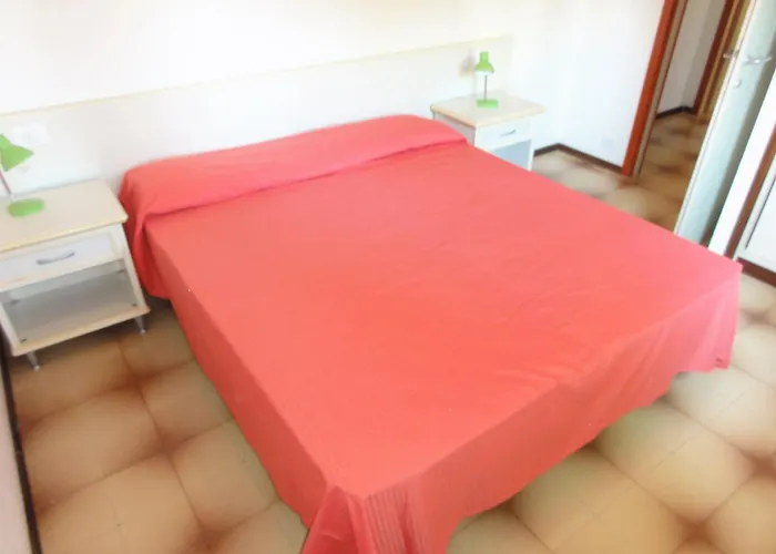 With Shared Pools Вилла *